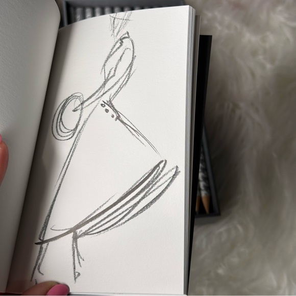 Christian Dior Sketch Pad and Pencils Bundle with Box - Picture 9 of 15